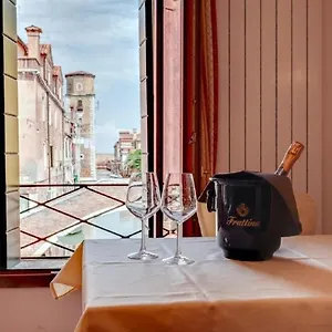 Appartement Heart Of Biennale, Venetië